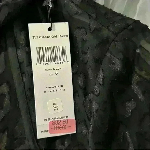 NWT BCBGeneration Women's Lace Sleeve Romper, Black, Size 6 - Picture 14 of 16